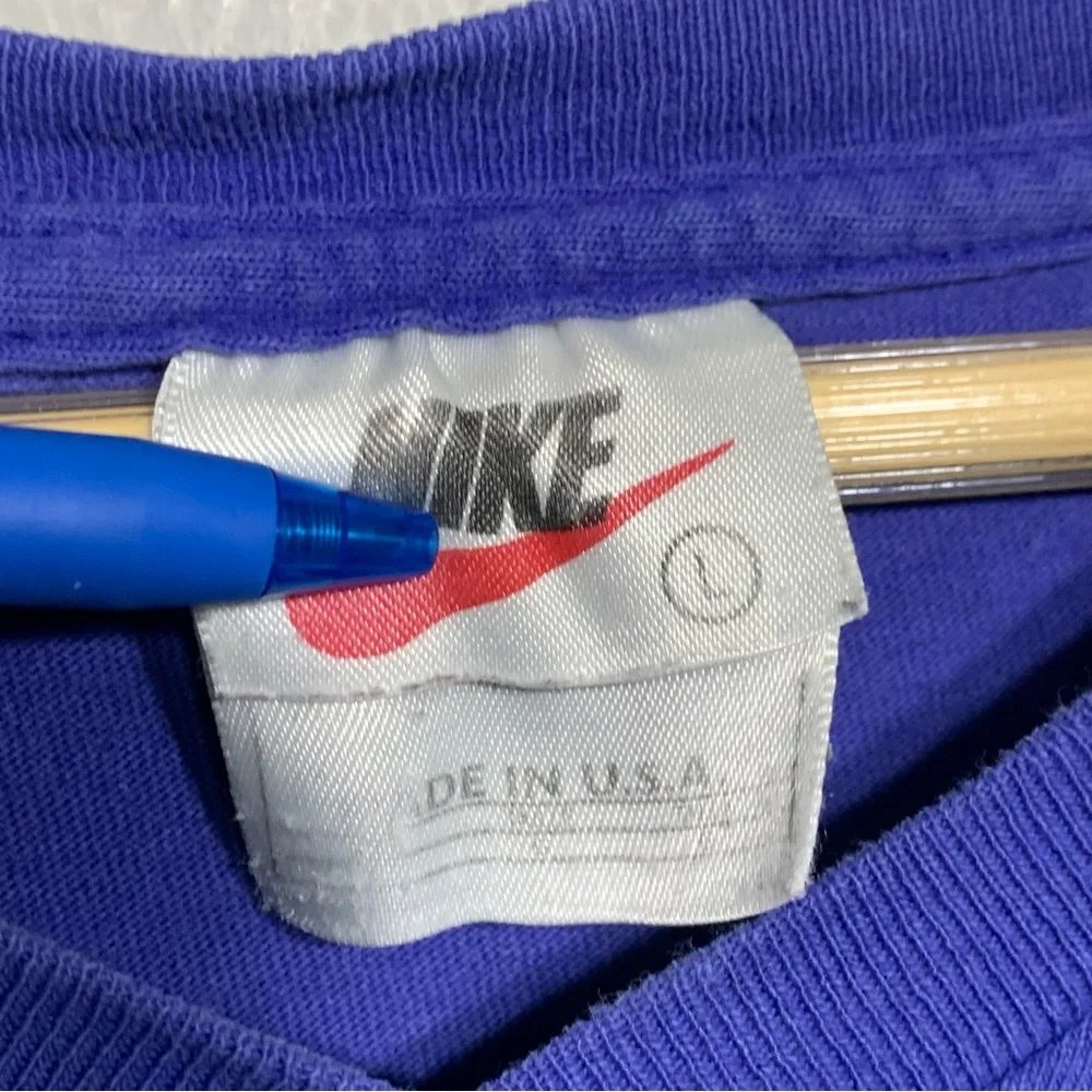 Vintage 90s Nike Mini Swoosh Essential Blue V-Neck‎ Tee Large